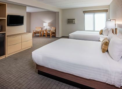 Days Inn & Suites by Wyndham Duluth by the Mall