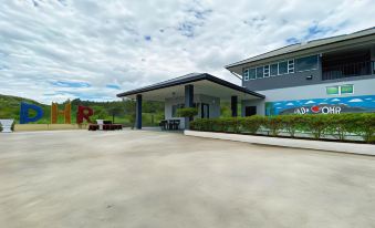 OYO 90230 Dh Residence