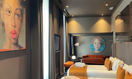 U-Visionary Roma Hotel