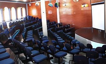 Pousada Magic City - Housity
