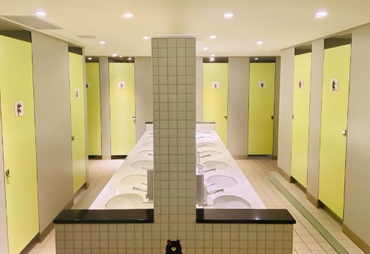 헤이 베어 캡슐 호텔 내부