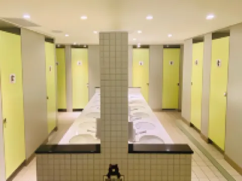 Hey Bear Capsule Hotel (Xinbei Taipei Bridge Metro Station) Hotels near Sanhe Night Market