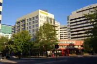 Nesuto Canberra Hotels near Australian War Memorial