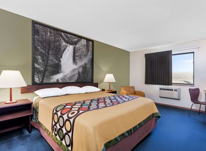 Super 8 by Wyndham Livingston Yellowstone