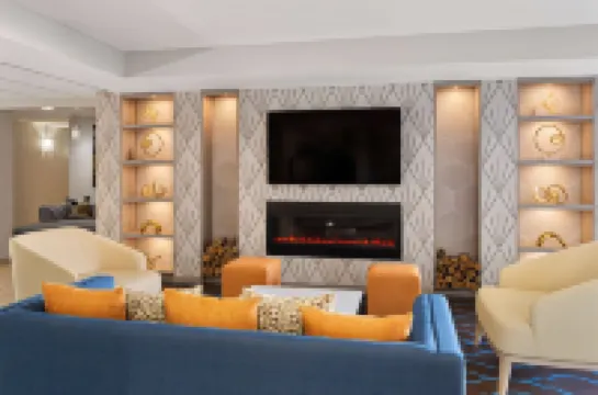 La Quinta Inn & Suites by Wyndham Knoxville Airport