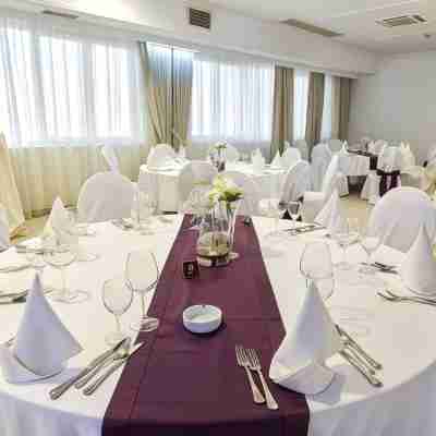 安娜普爾納景觀薩蘭科特私有飯店 Dining/Meeting Rooms