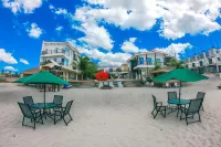 Brisa Marina Beach Resort powered by Cocotel Hotel di Bagac