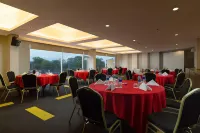 Zuri Express Banjarmasin by ZHM Hotel di Tatah Belayung Baru