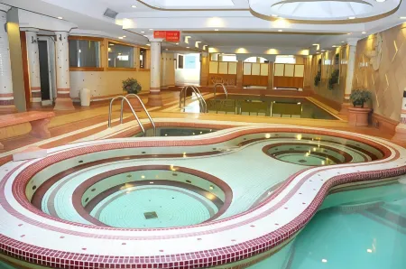 Homa Hotel
