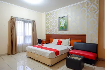 Pineapple Mansion Solo Mitra RedDoorz Near RS Jih Solo Hoteles en Laweyan