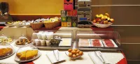 自信喀斯喀特飯店 熱那亞住宿飯店