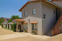 Maison H Guest House Hotel a La Lucia
