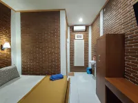 Genthong Homestay