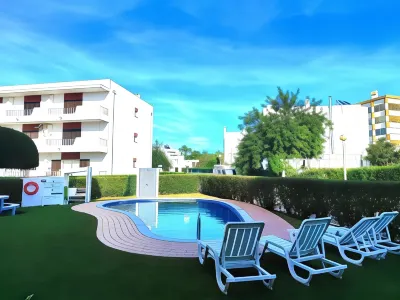 Vilamoura Twins 1帶游泳池，由Homing提供 維拉摩拉酒店
