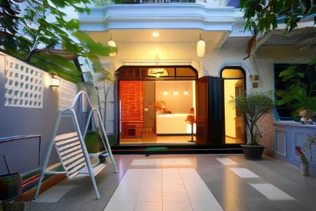 Shark Homestay