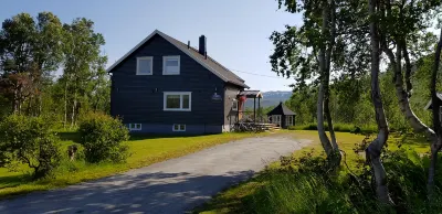 Elvestua House in Nature