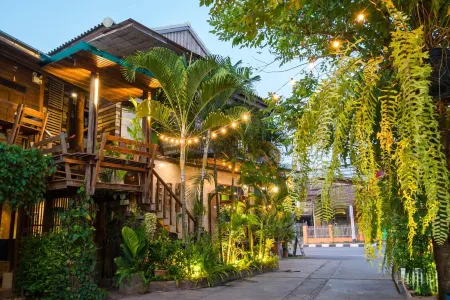 Huen Chang Puek Hotel