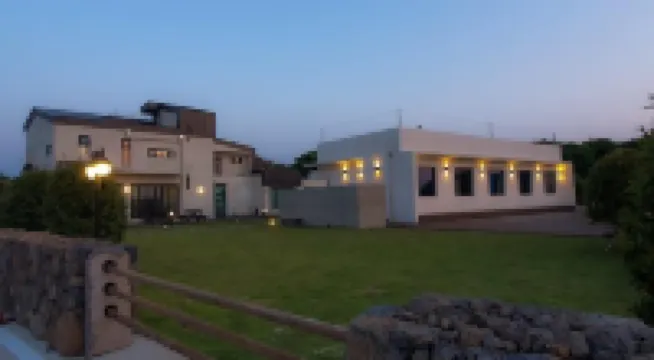 제주 스테이얼타펜션 세화 해변 주변 호텔