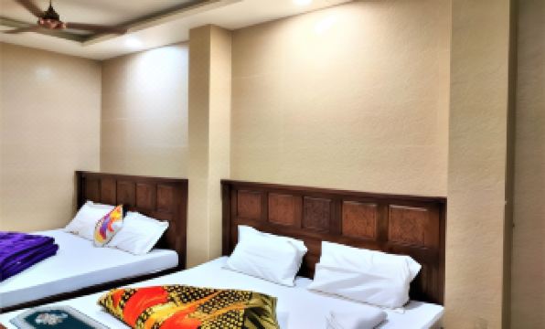 1. 샤밈 레지던시 ..