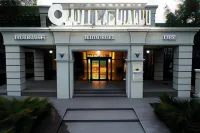 Villa de Idalgo (Вилла де Идальгобывш. Дон Кихот) Отели рядом с достопримечательностью «Восход»