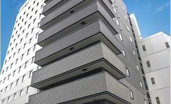 1. HOTEL Li..