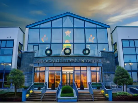 Four Seasons Hotel, Carlingford
