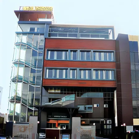 Vijay Paradise Lucknow