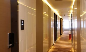 Lavande Hotel Wuhan Wujiashan 5th Ring Sports Center