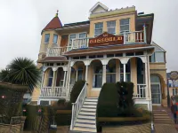 Queenswood Hotel - Parkplatz
