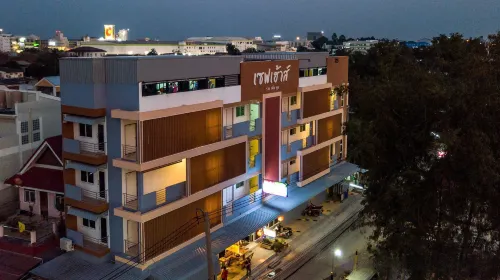 SafeHouses Nakhonsawan - 2-Star