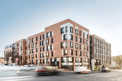 Yugo Explore - Kavanagh Court Hotels in 