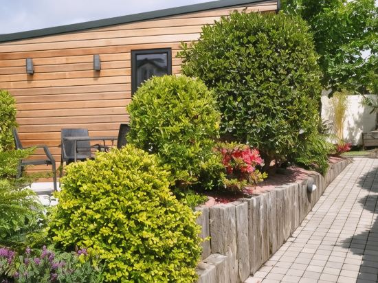 Quinlan & Cooke Boutique Townhouse and QCs Seafood Restaurant