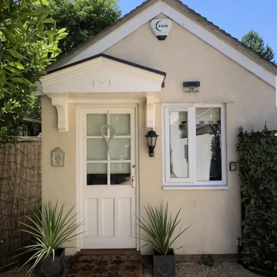 Thorn House B&B Hotels near Cambridge Services A14