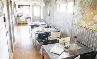 Fossardalur Guesthouse