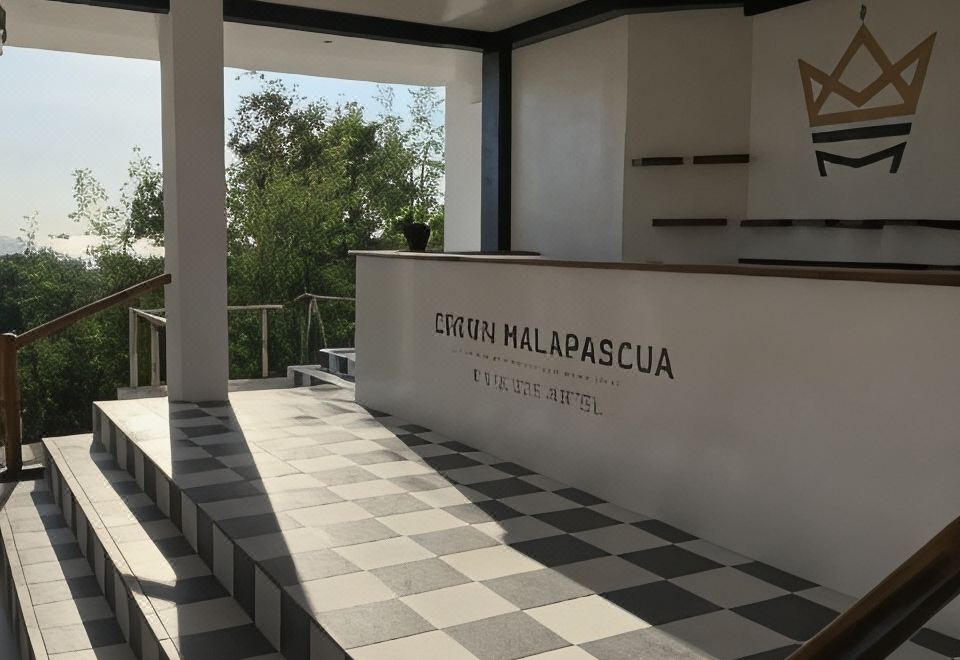 1. 크라운 말라파스..