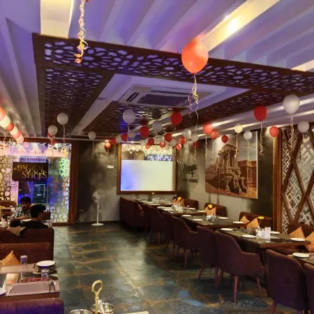 Signature Inn Отели рядом с достопримечательностью «Бизнес-комплекс RMZ Infinity»
