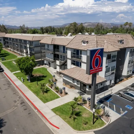 Motel 6 Escondido, CA