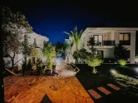 MARLA SUITE Hotels near The edge