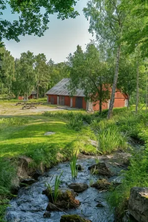 Långvinds Bruk - Vandrarhem Отели рядом с достопримечательностью «Soderhamn Museum»