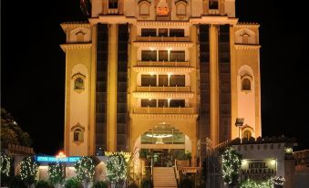 Hotel Maharaja Regency