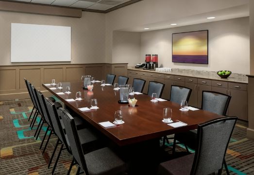 4. 레지던스 인 휴..