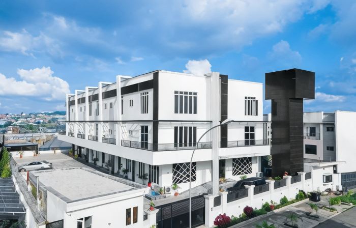 Aveon Hotel