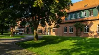 Schloss Lüdersburg Golf & Spa Hôtels à : Lauenburg