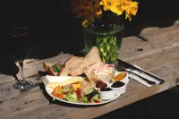 The Globe Inn Hotels in Burlescombe