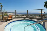 Cottage Inn by the Sea - Romantic