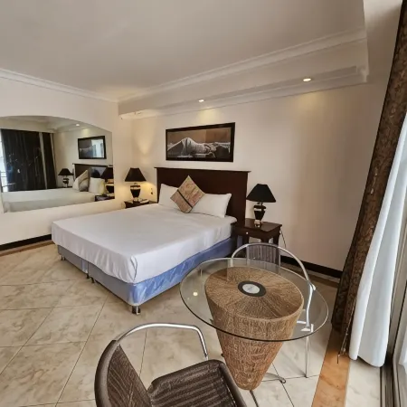 Valentino's Hotel