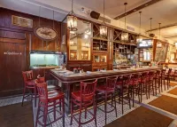 Casablanca Hotel by Library Hotel Collection - Barer