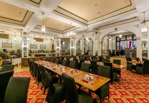 3. 아델피 호텔 &..