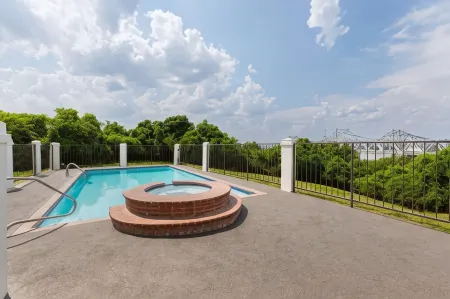 Days Inn & Suites by Wyndham Vicksburg