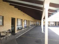 Top of the Town Motel Hotels in Inverell